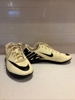 Nike Cream and Black Shoes